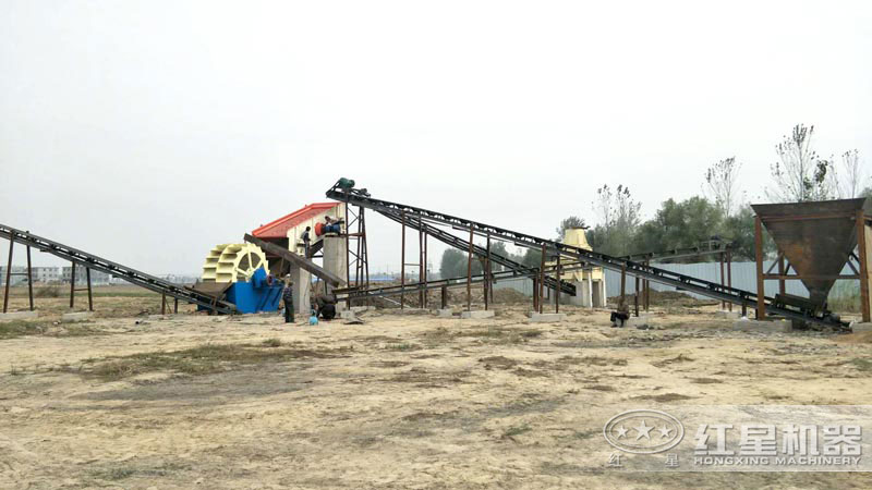 小型河卵石制砂机生产现场